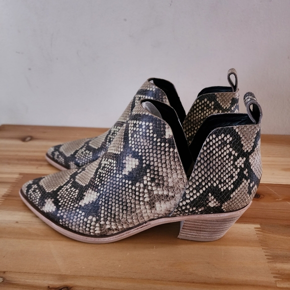 NWOB Dolce Vita Sonni Ankle Booties Womens 8 Brown Snakeskin Boots Shoes $ - Picture 4 of 10